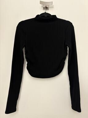 Qinsen Black Mock Neck Cropped Long Sleeve Top Size M NWT